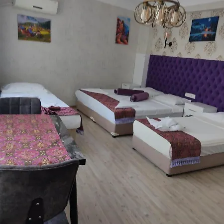 Hamdi Cafe Apart מלון דירות